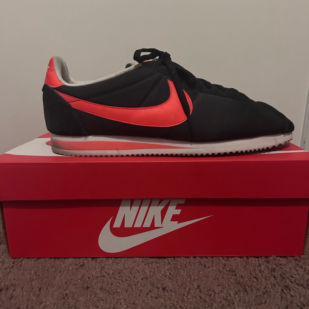 Nike Cortez black/orange